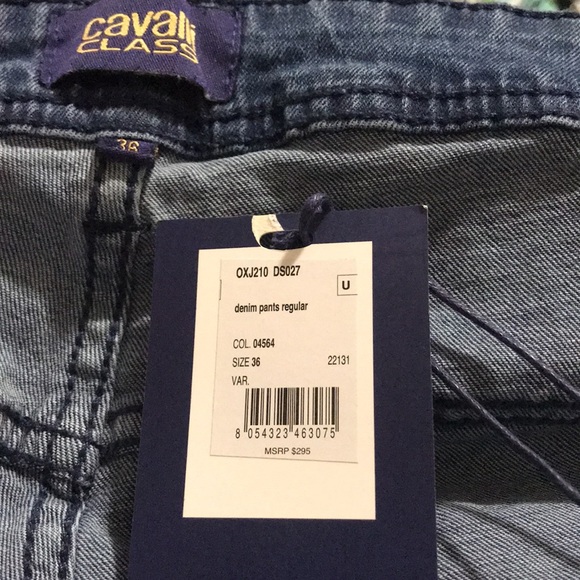 NWT CAVALLI CLASS BY ROBERTO CAVALLI
Medium Wash Straight Leg Men’s Jean… - Picture 4 of 4